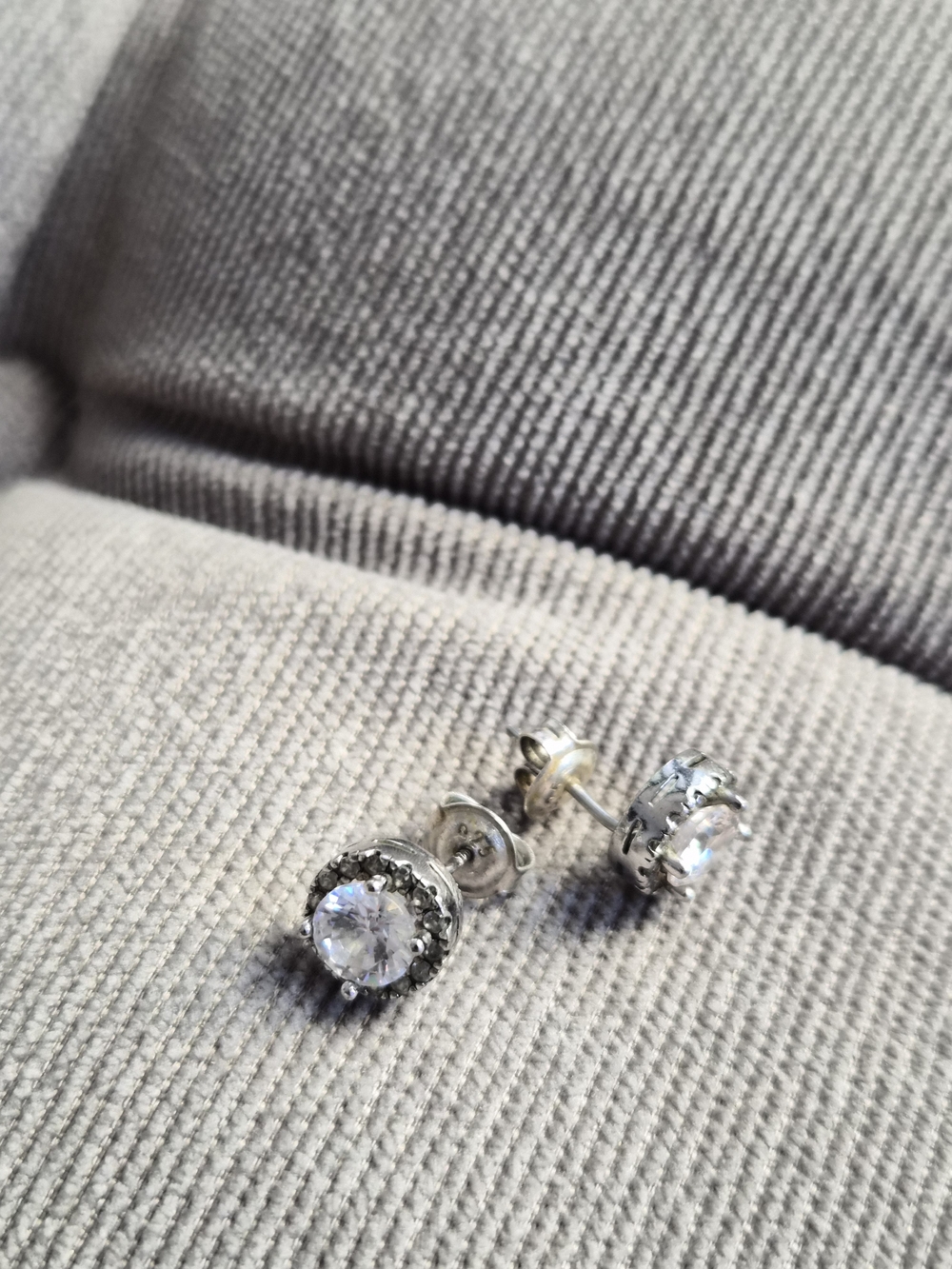925 Sterling Silver Round Halo Stud Earrings Classic CZ